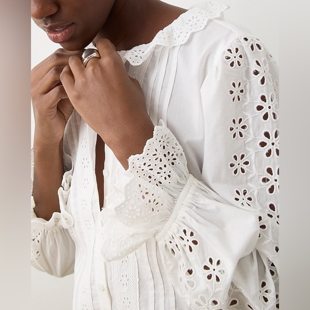 J Crew Eyelet-trim button-up shirt
Item BQ182 - Picture 2 of 4